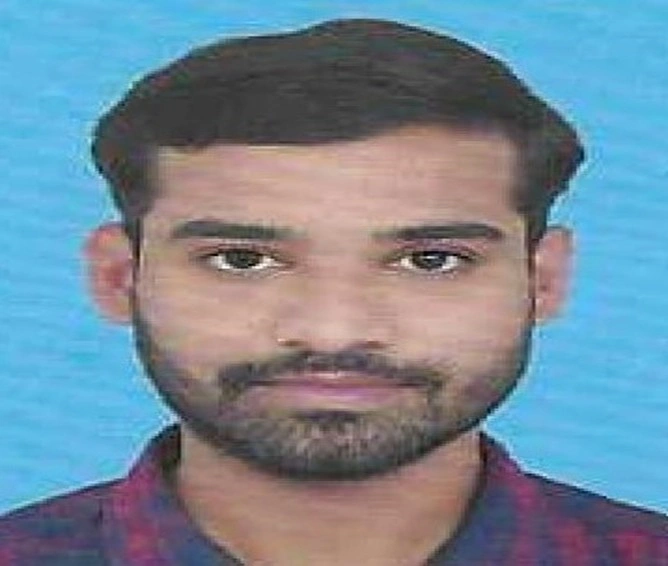 Dr. Chitransh Saxena